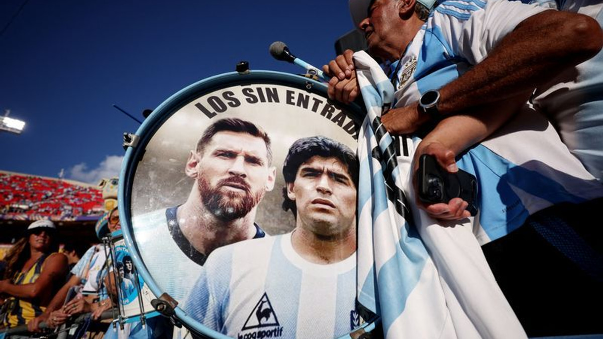 Argentine War Veterans Call for Focus on Football, Not Falklands Politics, Ahead of England Clash