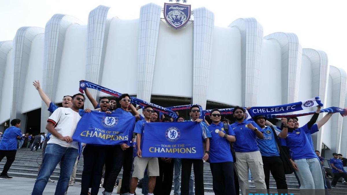 Thousands Throng Sultan Ibrahim Stadium as JDT Prepares to Face Chelsea