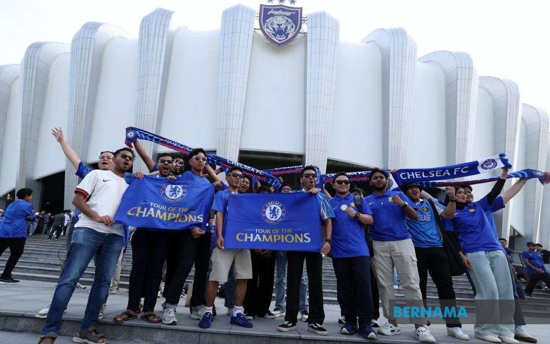 Thousands Throng Sultan Ibrahim Stadium as JDT Prepares to Face Chelsea