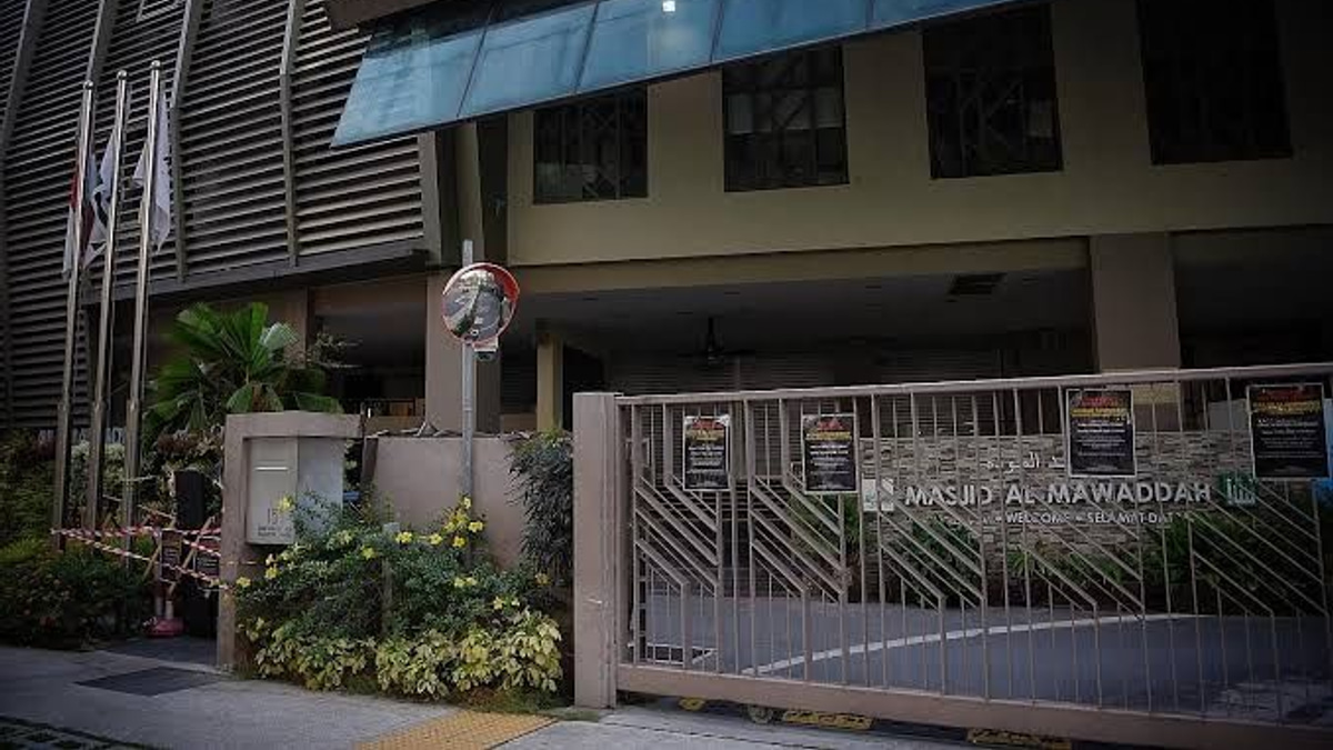 Senior Finance Official Charged Over S$14,000 Mosque Donation Box Theft