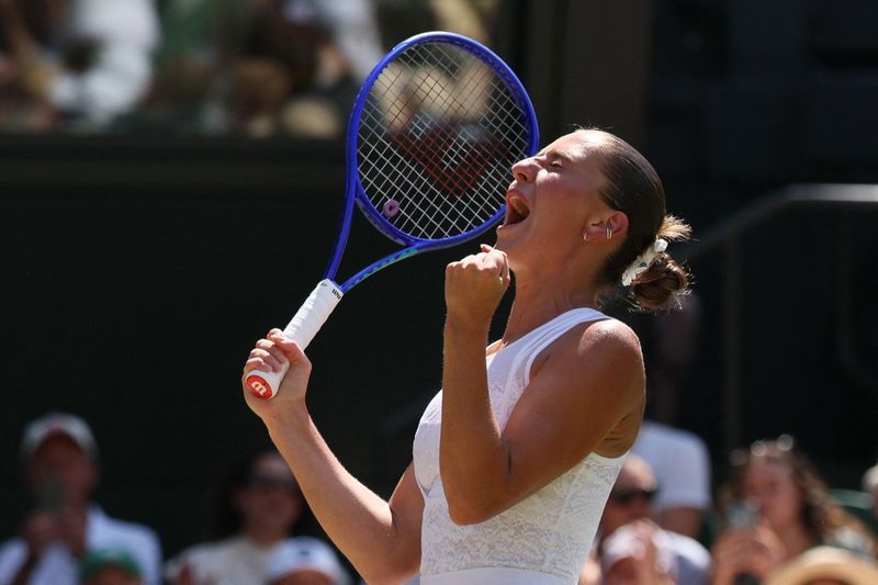 Kostyuk Powers Past Paolini to Reach Wimbledon Semi-Finals
