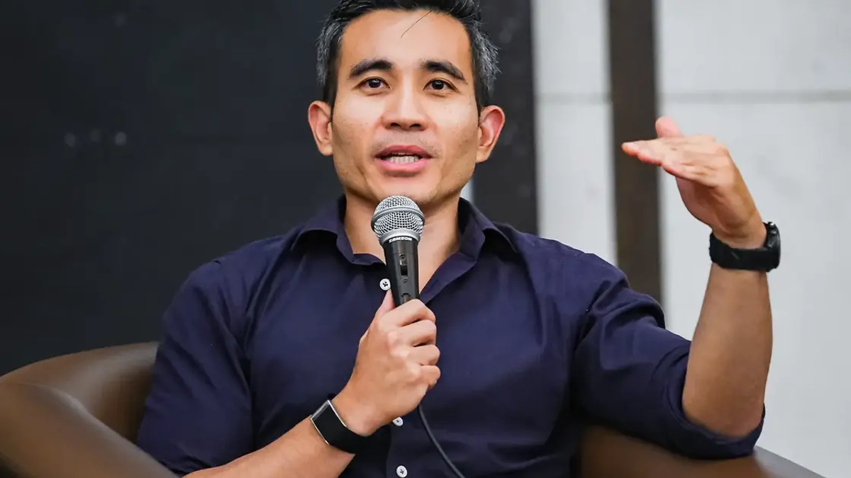 Malaysia's 16th General Election Unlikely to Offer 'Transformative' Vision, Says Former Umno Communications Chief