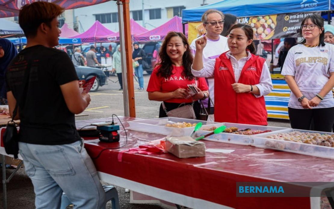 Chu Poh Yee Pitches Infrastructure, Jobs and Family Support in Mengkibol Race