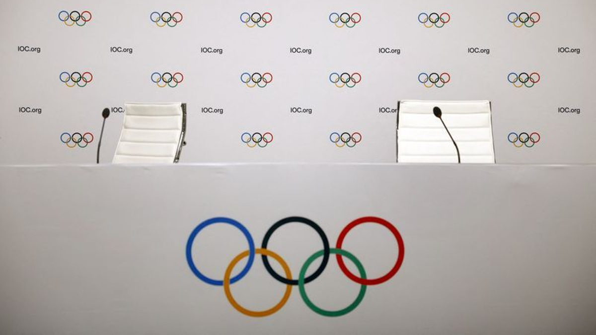 IOC Mulls Olympic Charter Changes as Russia's Athletic Future Hangs in Balance