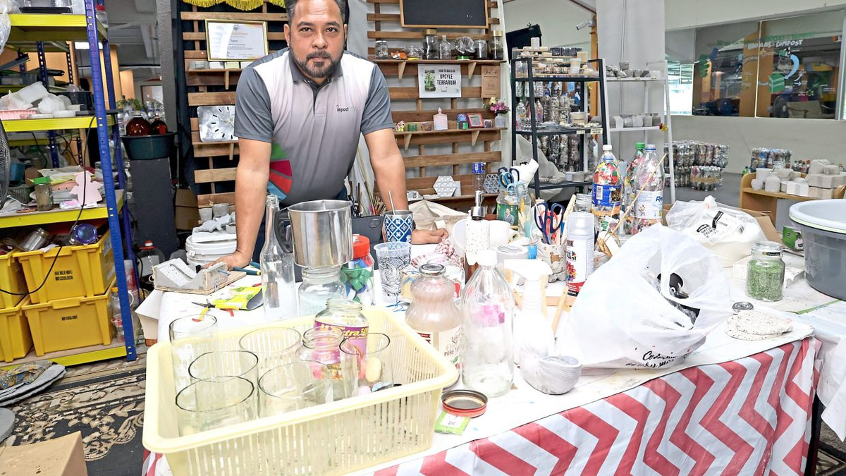 From Empty Bottles to Enterprise: How This Malaysian Social Venture Transforms Glass Waste Into Community Income