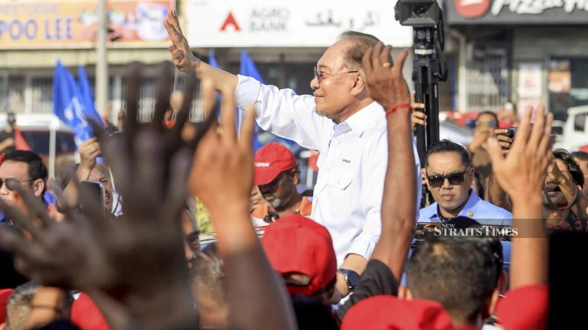 Anwar calls on Johor voters to trust Pakatan Harapan with state leadership