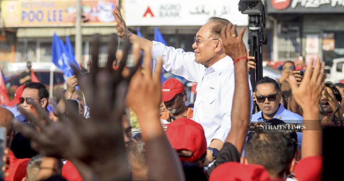 Anwar calls on Johor voters to trust Pakatan Harapan with state leadership