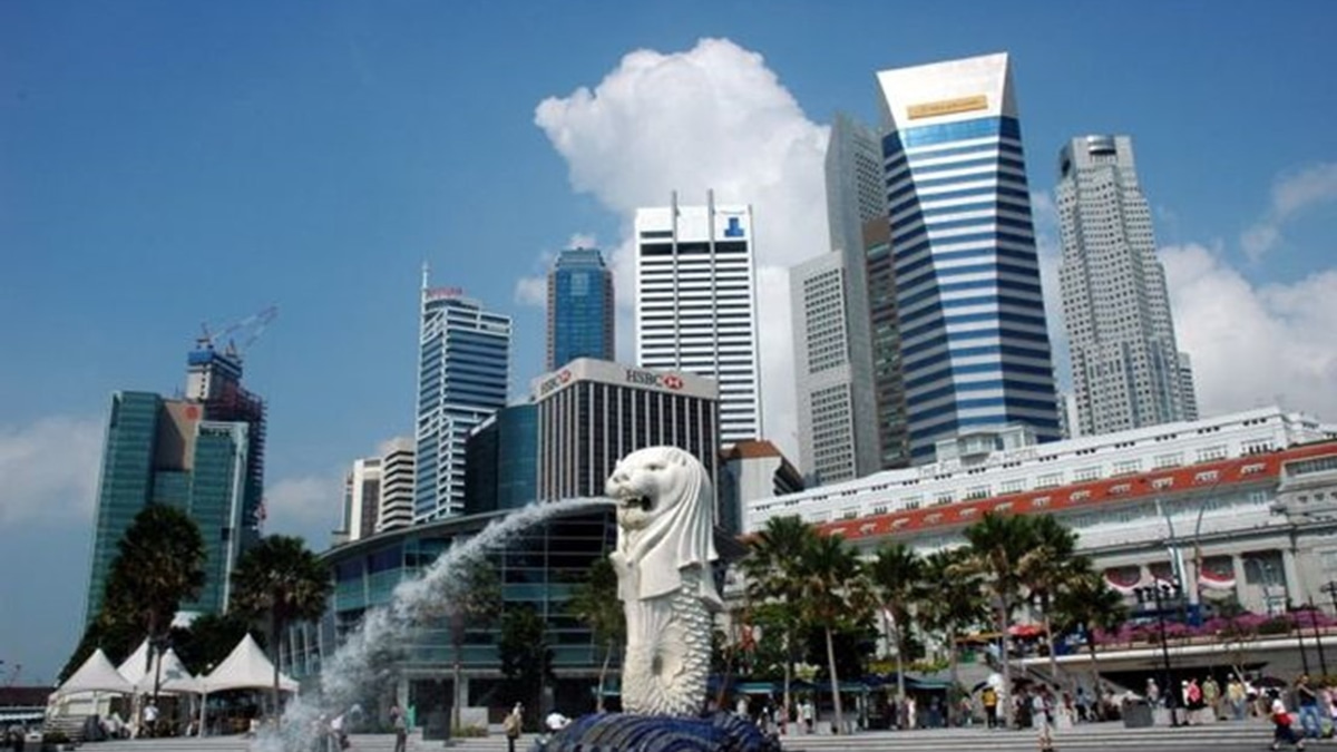 Singapore Readies Haze Response as Smoke Risk Lingers Over Region