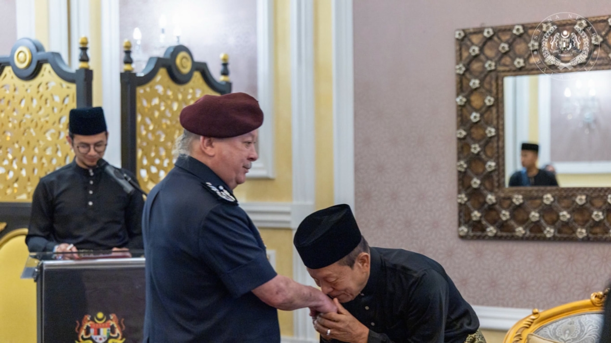 King receives briefing from MACC chief on anti-corruption commission's current operations