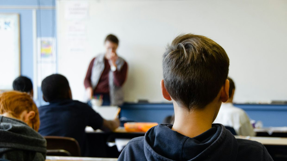 New York School District Halts AI Robot Project After Public Backlash and State Education Concerns