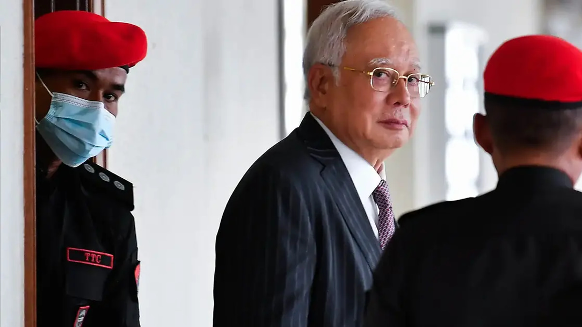 Najib Challenges Credibility of 1MDB Investigator Over US$620 Million Fund Probe
