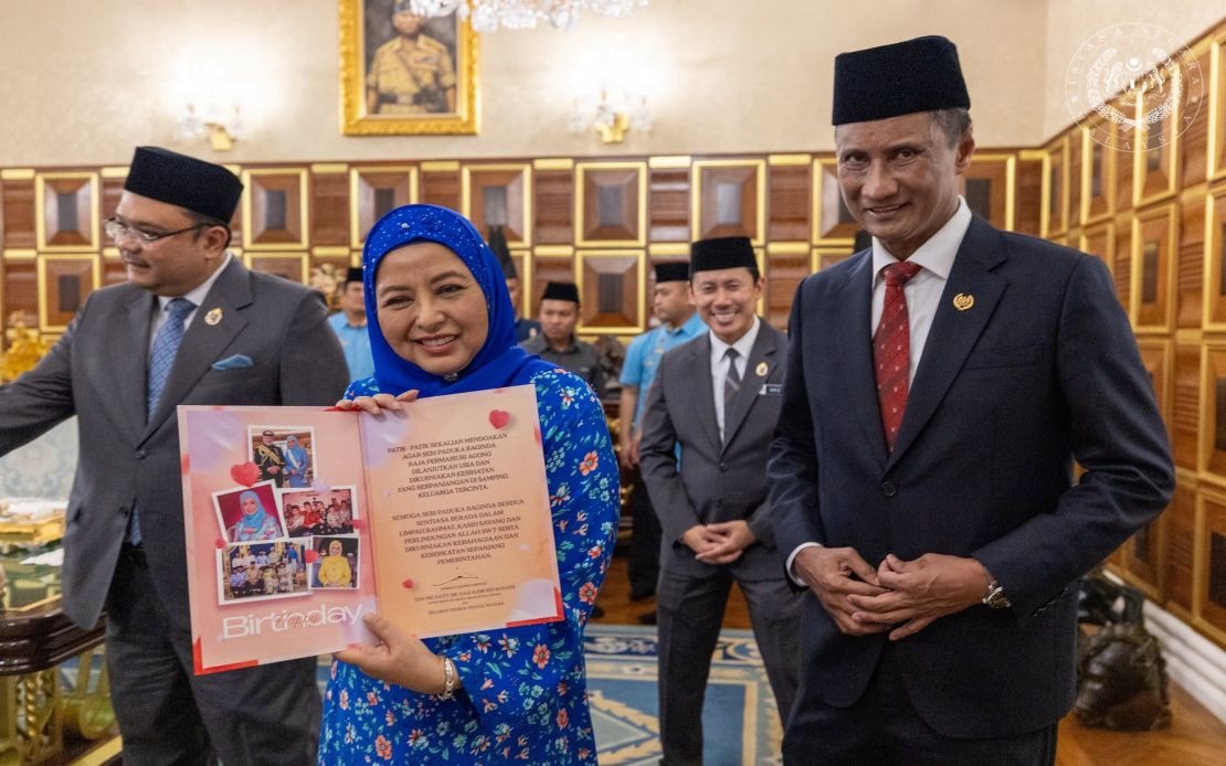 Queen Raja Zarith Sofiah Receives Birthday Courtesy Call at Istana Bukit Serene