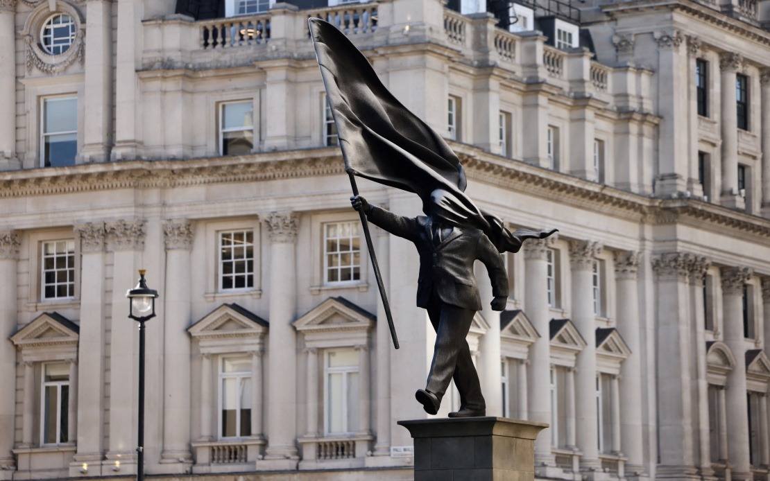 How Britain's Monarch Appoints a New Prime Minister: Constitutional Powers and Ceremonies