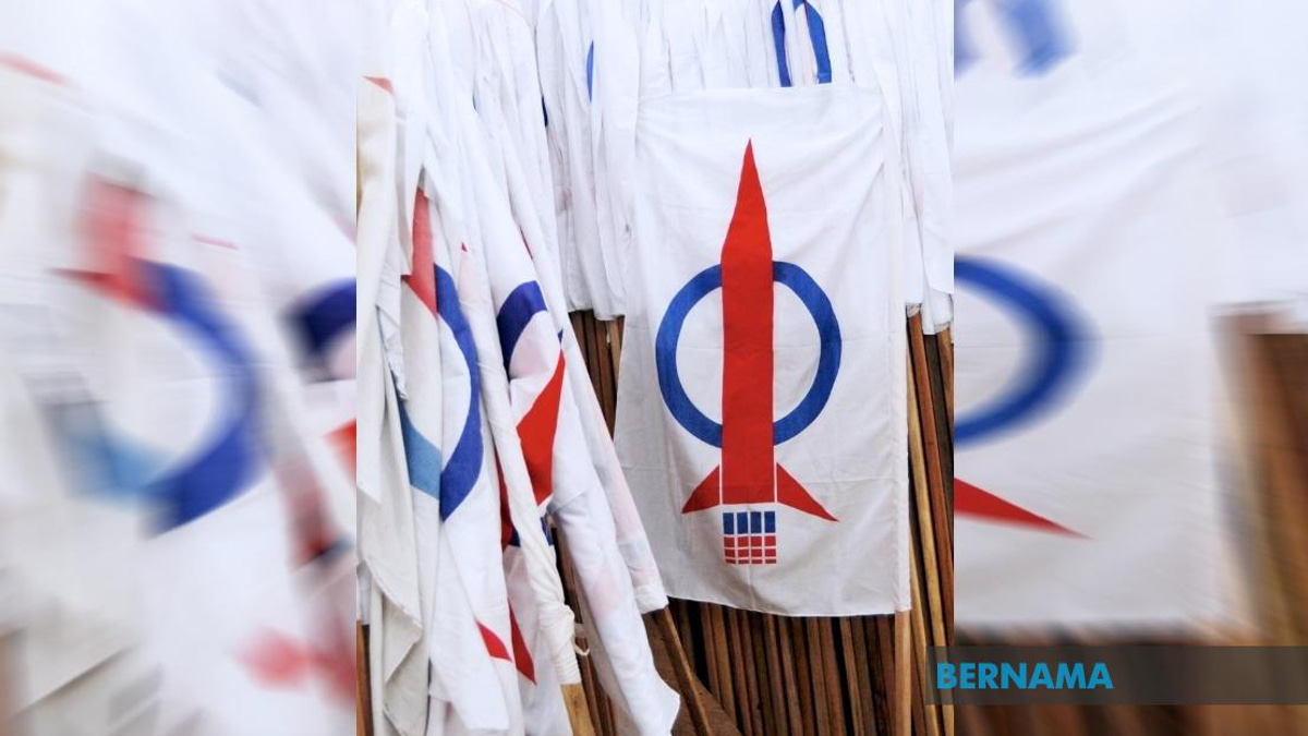 DAP Delegates to Vote on Future Role in Unity Government at Sunday Conference