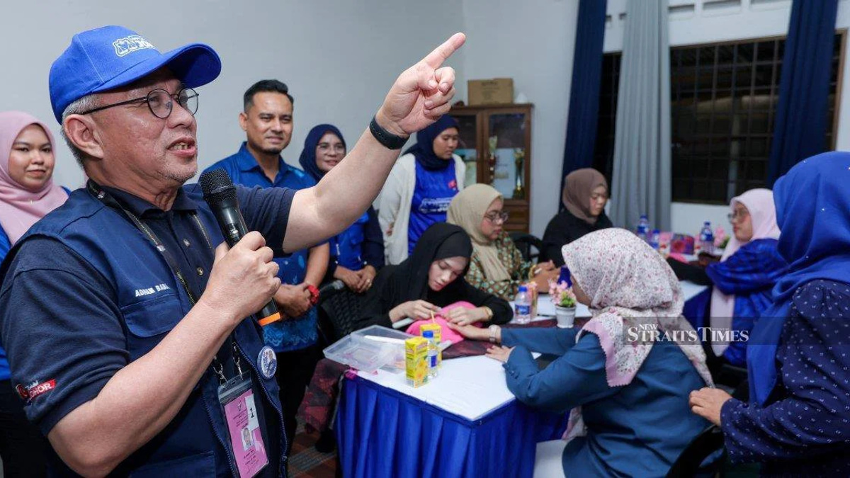 Barisan Nasional Takes Commanding Lead in Three Johor State Seats as Counting Continues