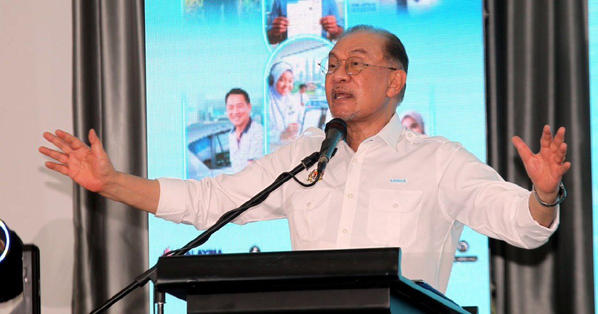 Anwar Commits RM15.3 Million to Strengthen Perak's Islamic Education Sector