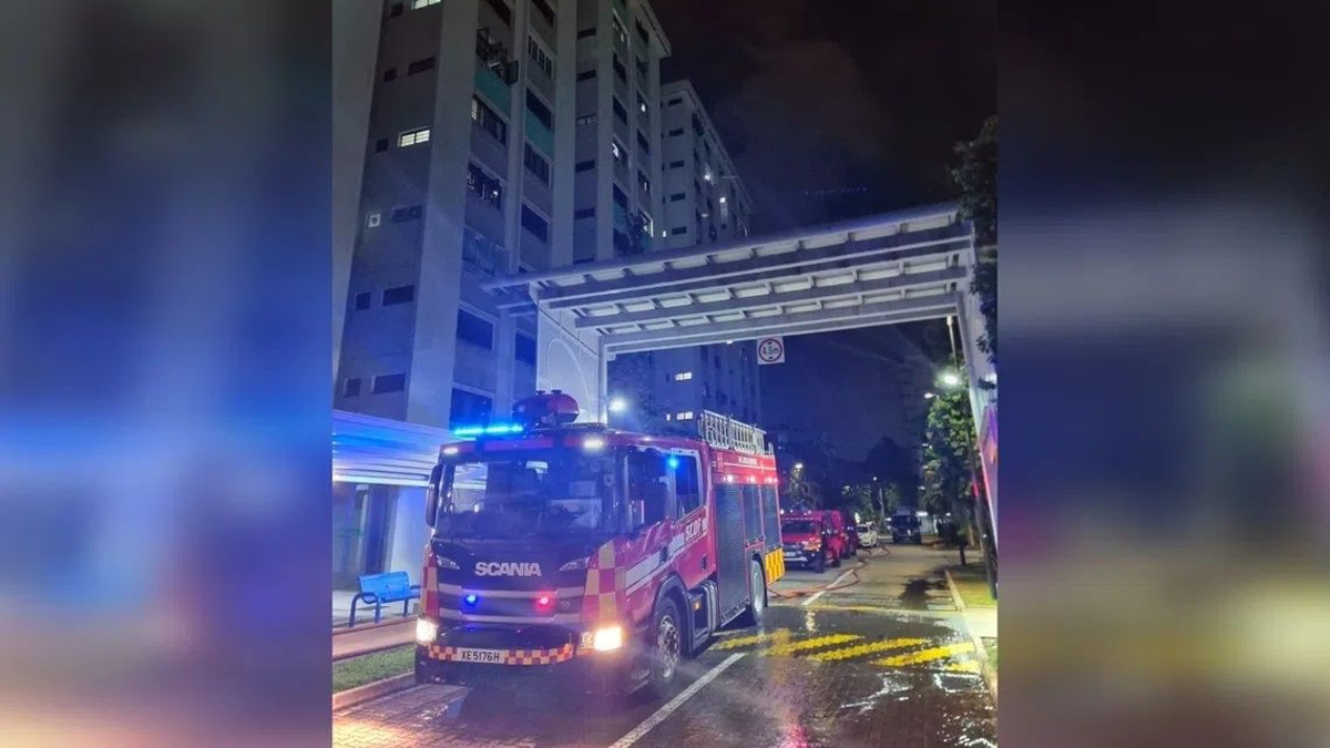 Singapore flat fire kills resident, injures two firefighters in Clementi