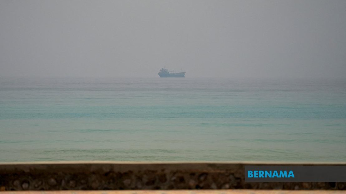 Three Oil Tankers Attacked Off Oman Coast; Crew Member Killed, Three Missing