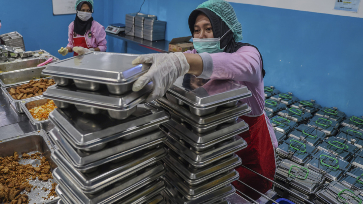 Prabowo Signals Overhaul of Free Meals and Cooperative Schemes Amid Public Backlash