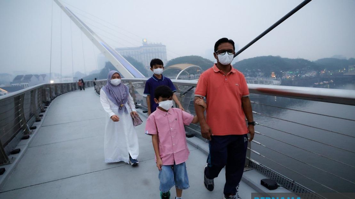 Health Experts Warn Malaysians to Monitor Air Quality and Take Precautions During Haze Episodes