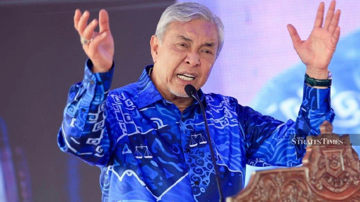 Zahid urges Johor voters to avoid repeating electoral mistakes