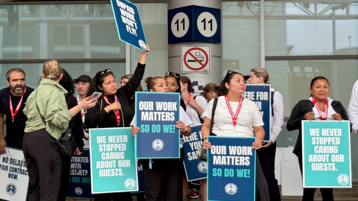 WestJet Strike Disrupts Travel for 250,000 Passengers as Ground Pay Dispute Escalates