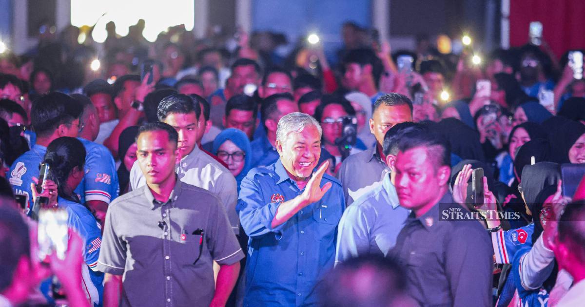 Zahid calls on Johor youth to back Onn Hafiz in state election push