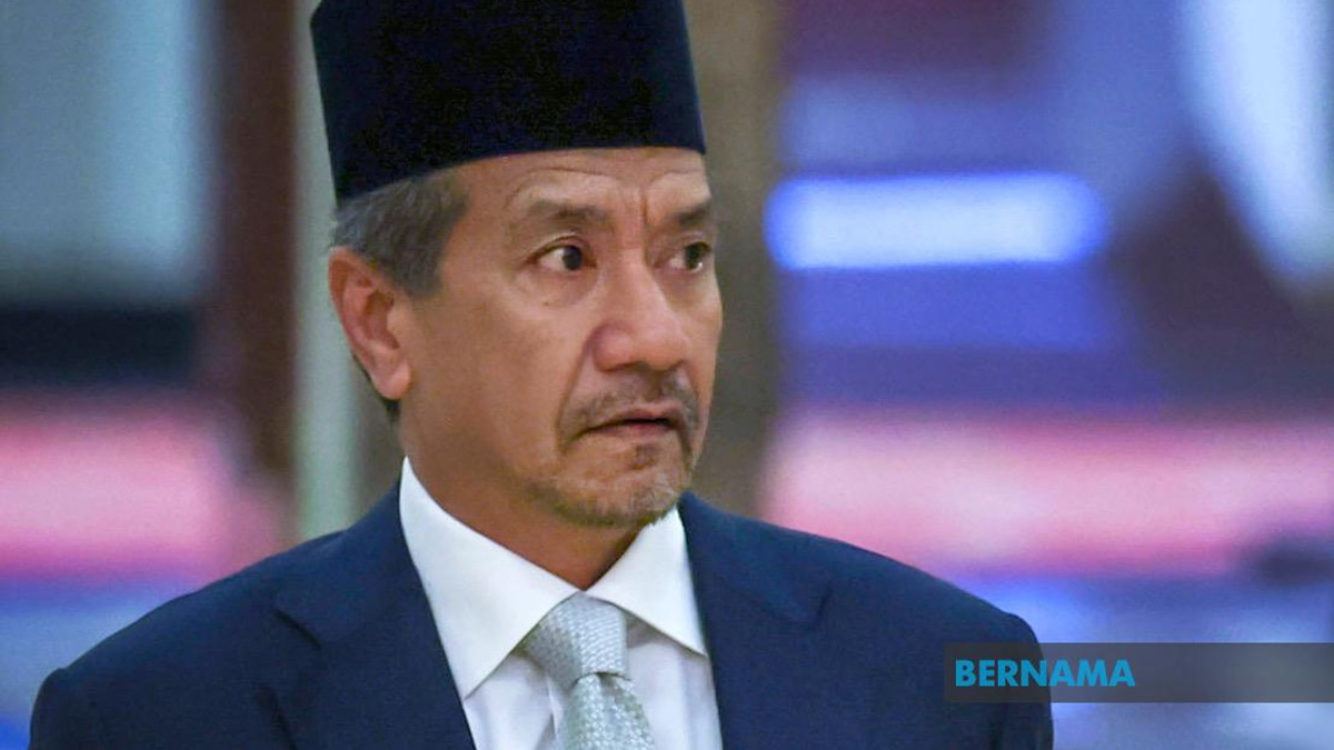 Sultan Mizan in Good Health, Continues Overseas Treatment