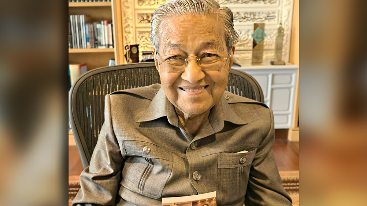 Cabinet Ministers Mark Dr Mahathir's 101st Birthday with Warm Tributes