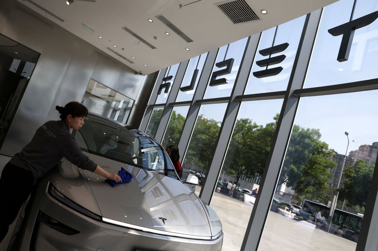 Tesla Hit with Record 3 Million-Vehicle Recall in China Over Retractable Door Handles