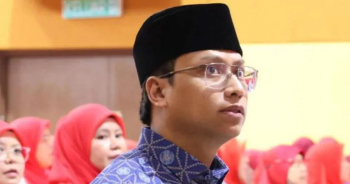 Puad's Son Defends Father's Controversial Umno Commentary, Insists Critics Will Vindicate Him