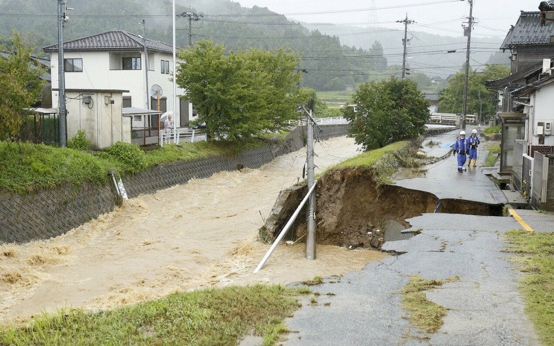 Central Japan Battered by Catastrophic Rainfall; Thousands Evacuated as Landslides and Flooding Threaten Lives