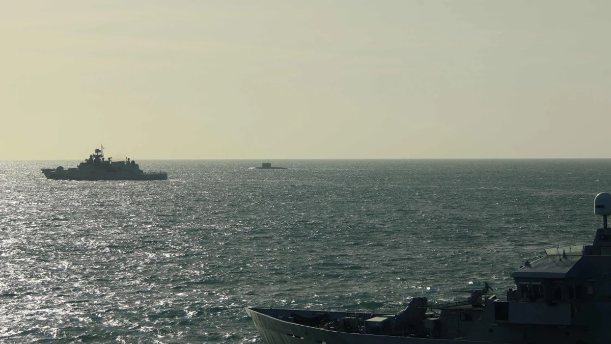 UK PM Downplays Russian Warship Incident in English Channel as Reckless Rather Than Hostile