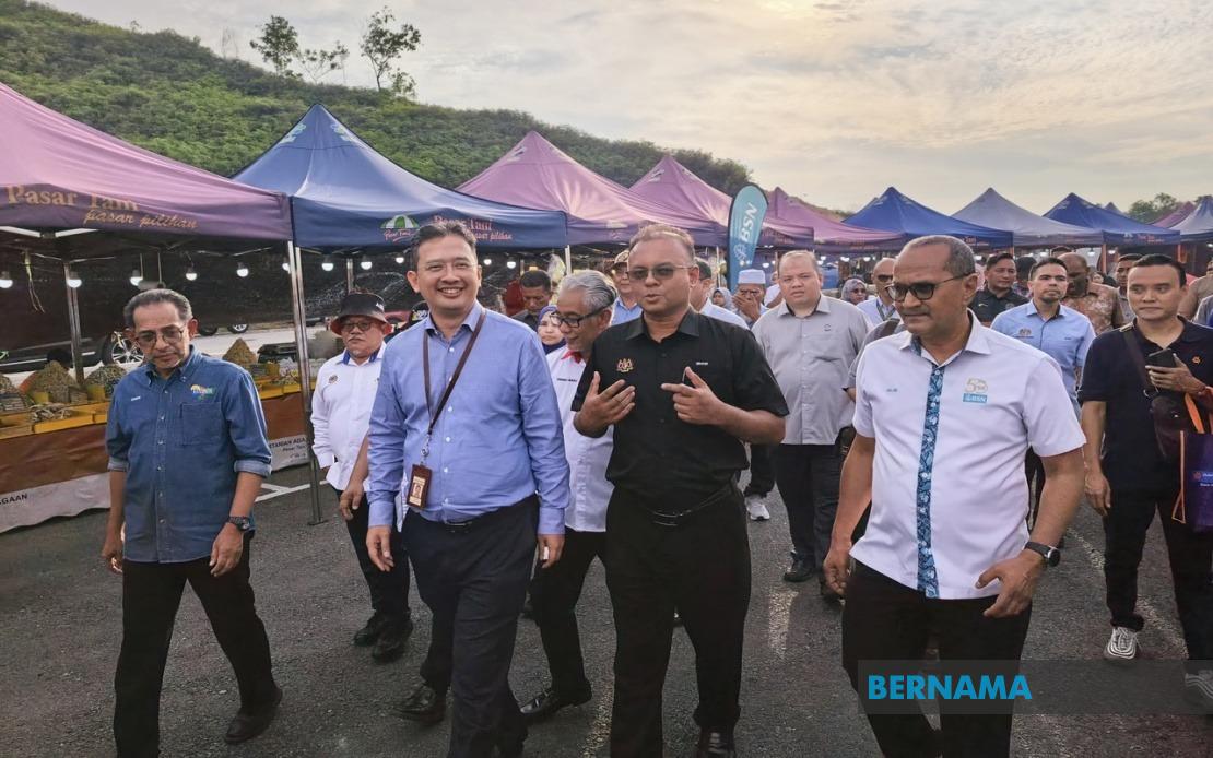 Government Ramps Up Campaign to Reach Small Business Owners With RM5 Billion Micro-Credit Scheme