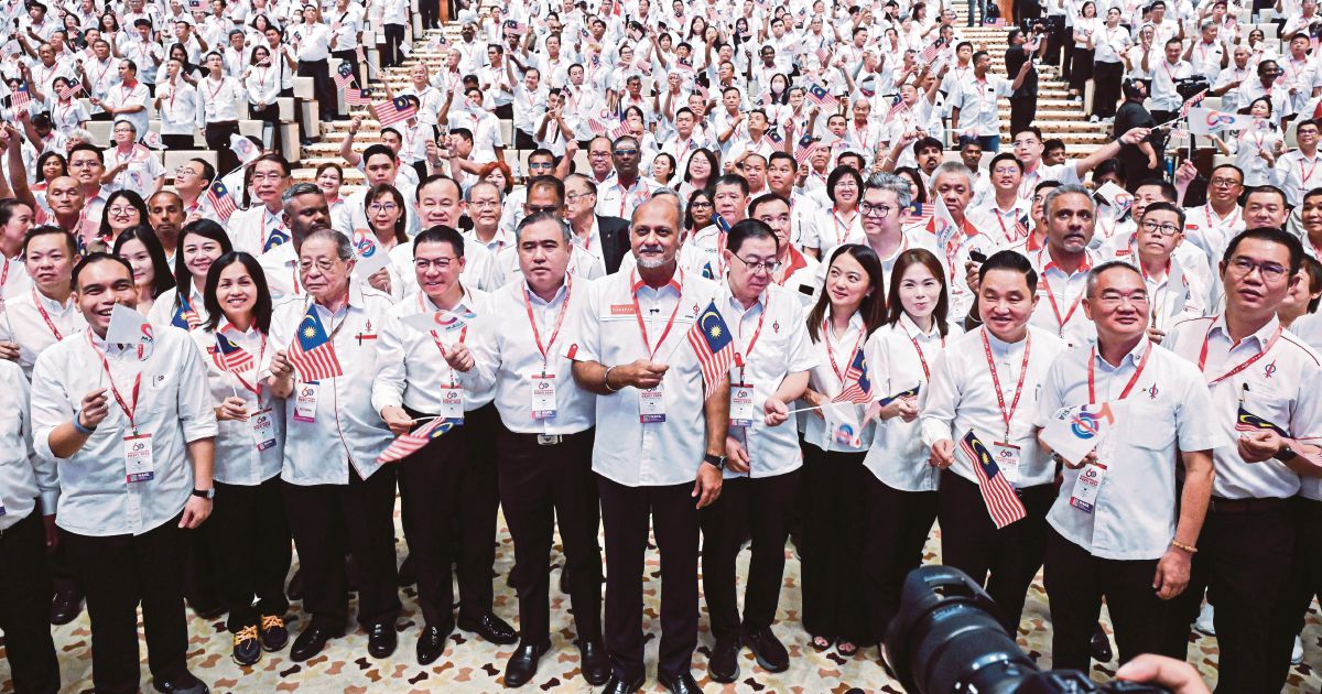 DAP Pressures Anwar With Year-End Deadline for Major Judicial and Executive Reforms