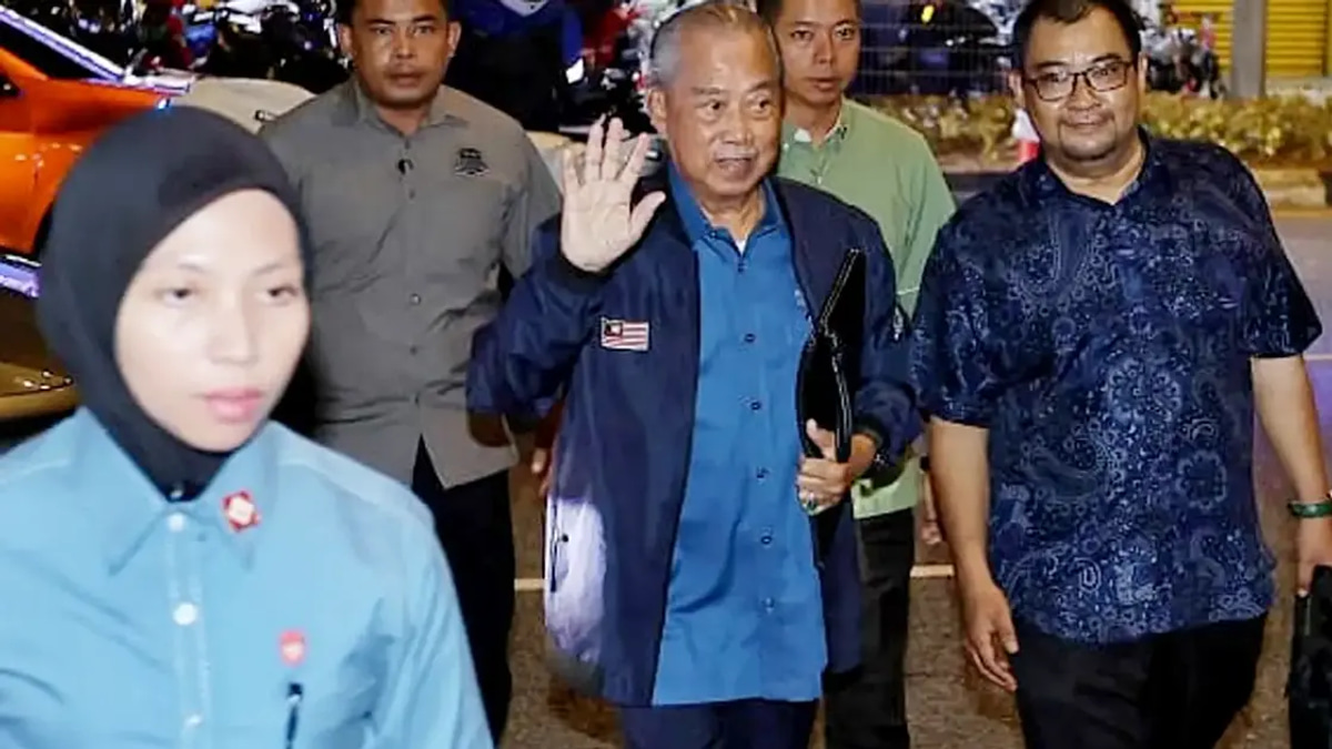 Muhyiddin convenes emergency Perikatan Nasional conclave as Bersatu reels from PAS split