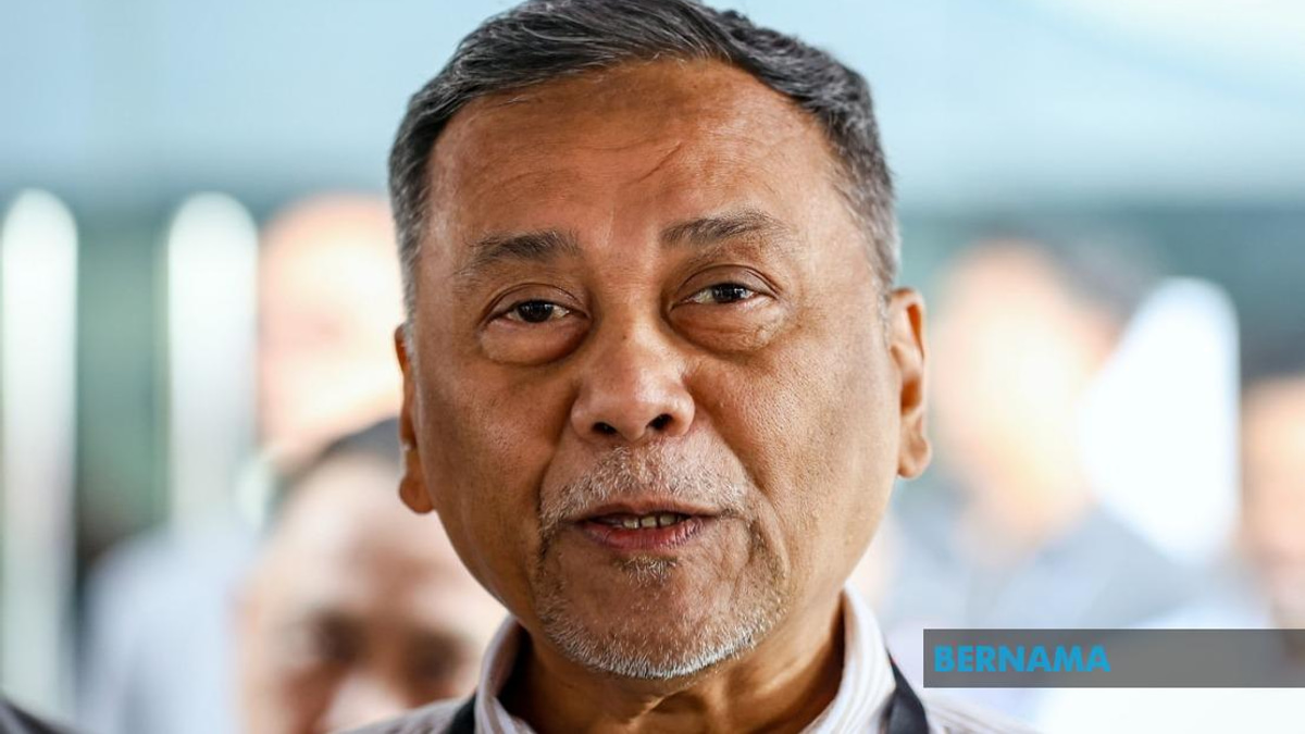 EC Directs Public to Report Illegal Online Campaign Materials to MCMC Ahead of Johor Election