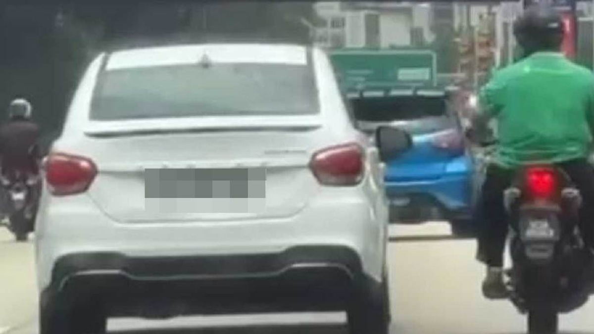 Technician Arrested After Hurling Stone at Car During Road Rage Incident on KL-Seremban Highway