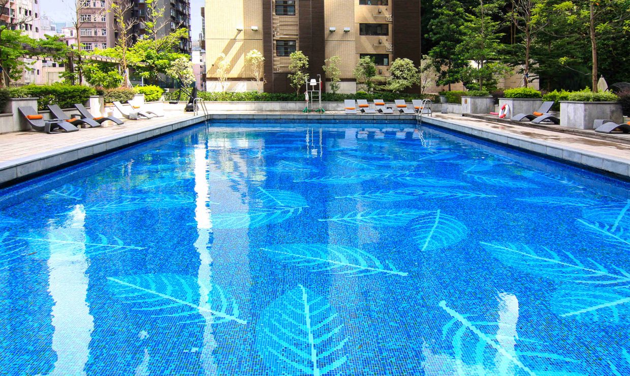 Hong Kong Pool Shuts Down After Lifeguard's Fake Credentials Exposed