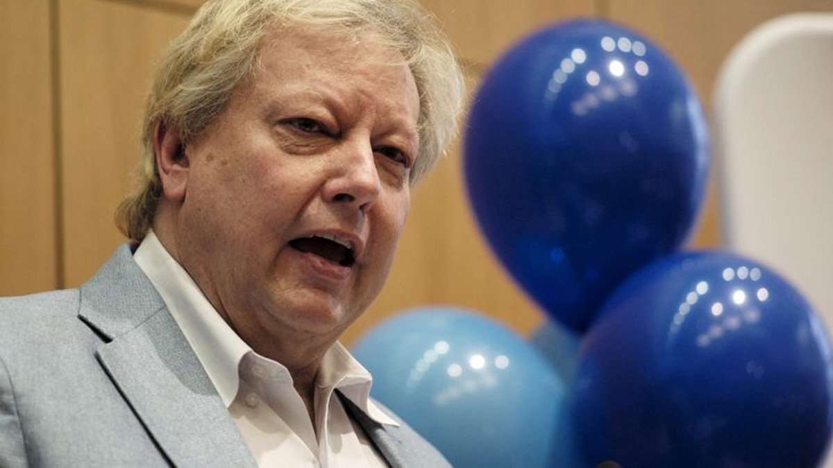 WiseTech Global Co-founder Richard White Steps Down as Executive Chair Amid Allegations