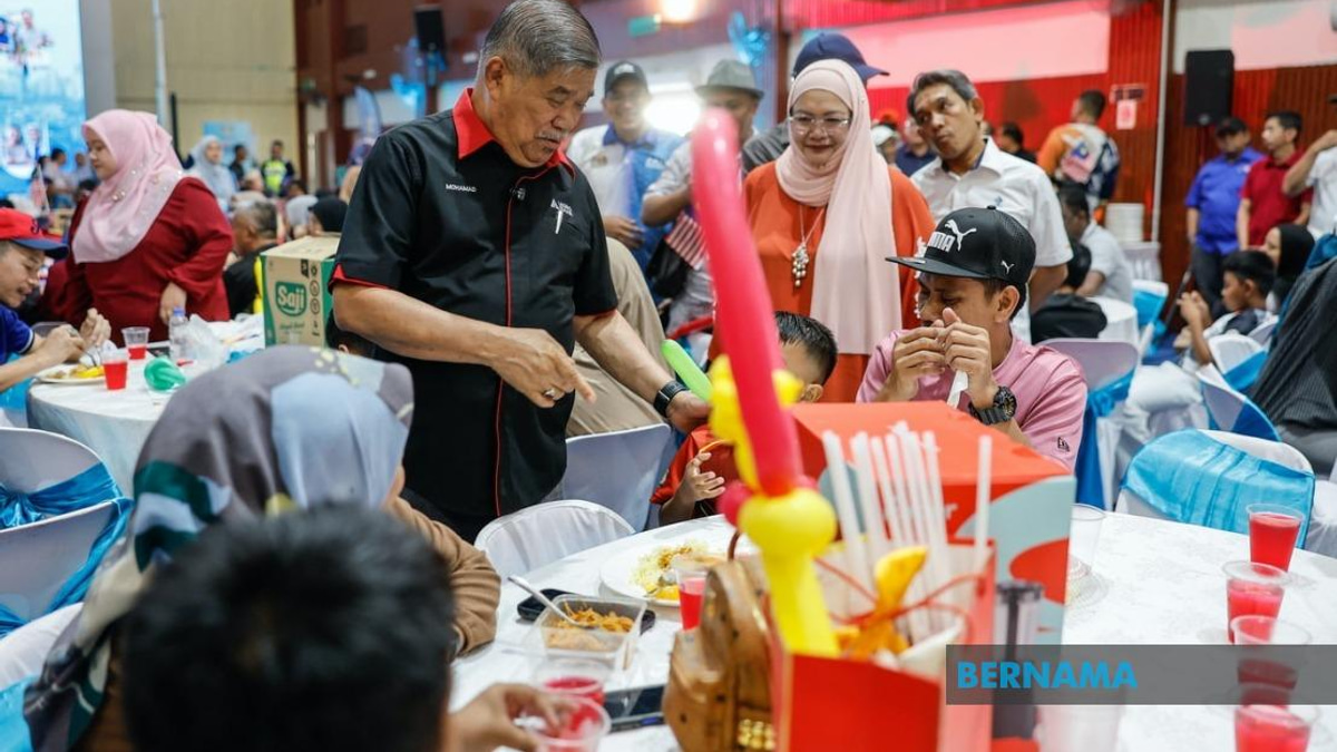 MADANI Kita Programme Acts as Government's Information Hub, Says Mohamad