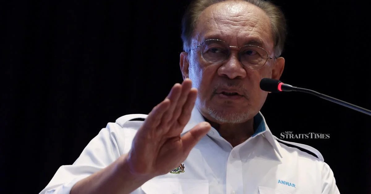 Civil Service Excellence Key to Malaysia's Competitiveness Gains, Says Anwar