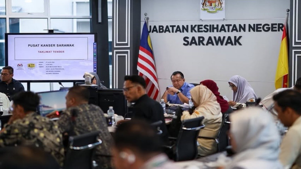 Sarawak Cancer Centre Construction to Begin January 2027, Says Works Minister