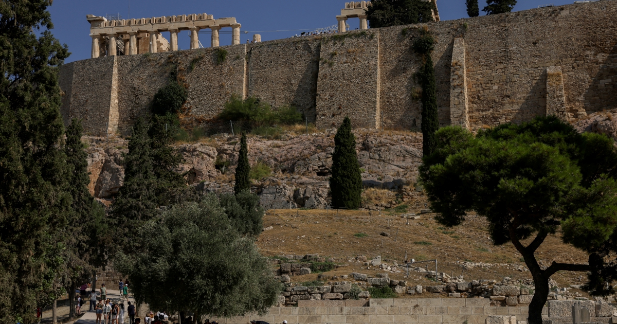 Knife Attack on Tourists Rattles Athens Near Acropolis Archaeological Site