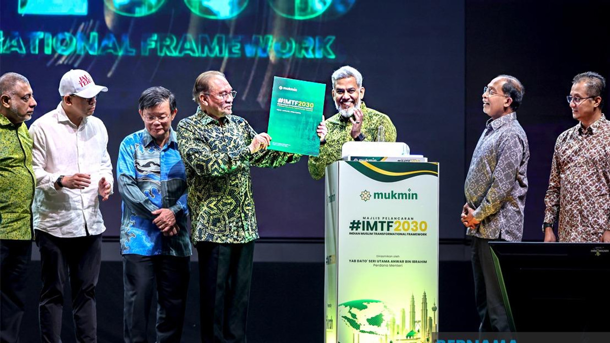 Anwar Sets 30-Day Timeline for Foreign Worker Policy Overhaul
