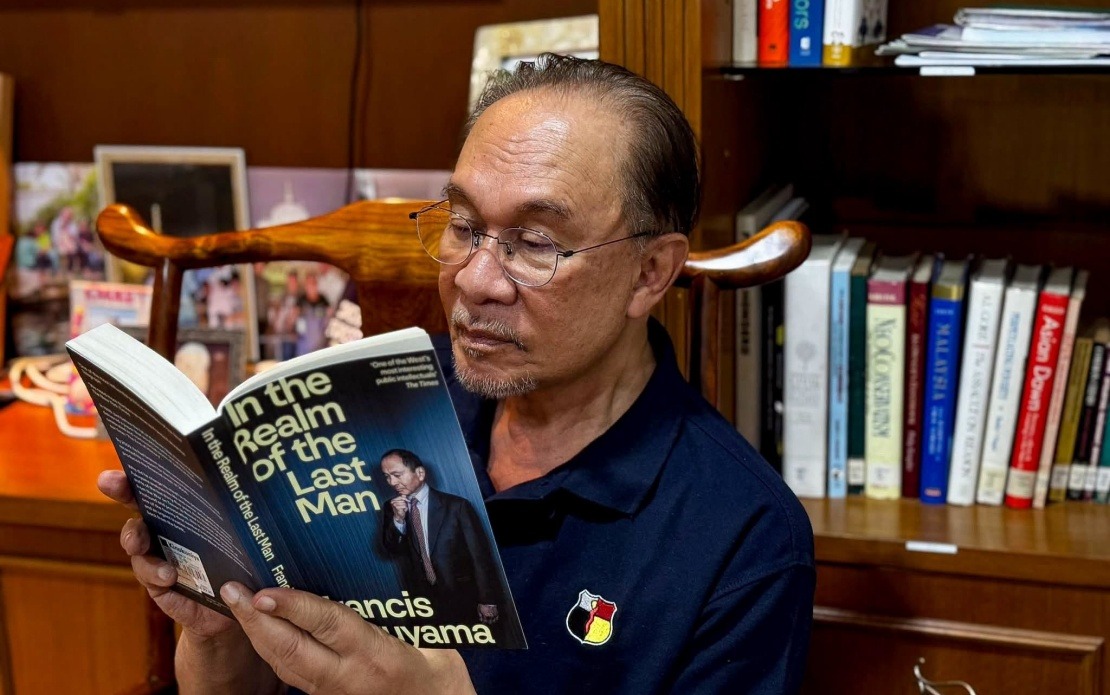 PM Anwar Ibrahim Discharged from Hospital Following Hernia Surgery