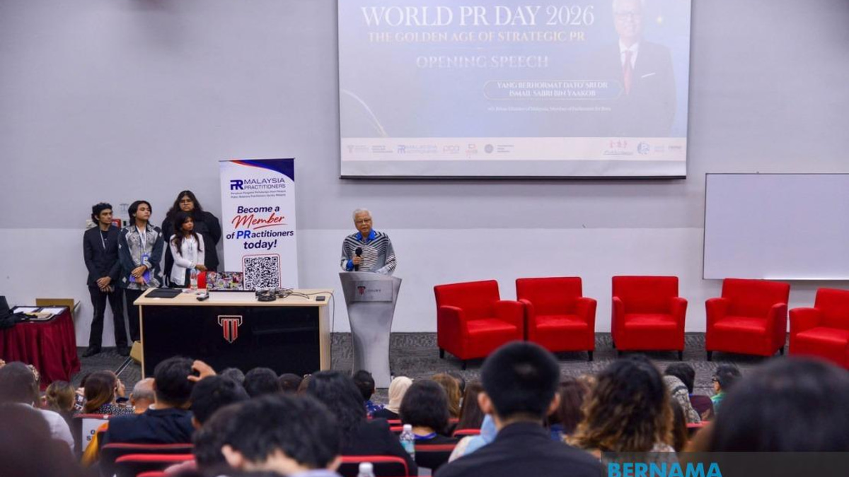 Trust Through Integrity: Ismail Sabri Charts New Course for PR in Digital Age
