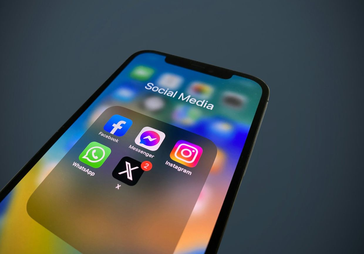 Mexico Launches Consultative Push to Regulate Social Media for Young Users