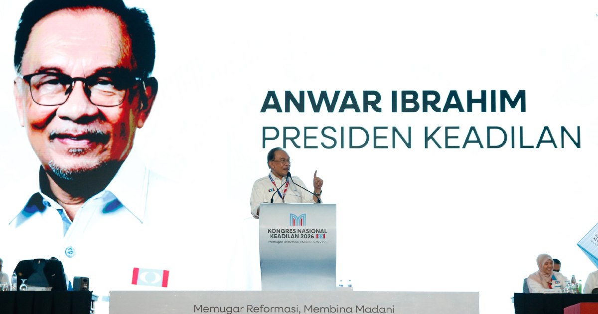 PKR Walks Tightrope Between Barisan Nasional and Pakatan Harapan, Says Anwar