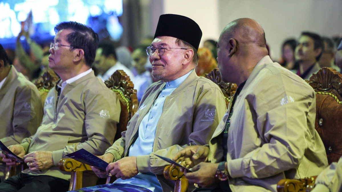 Anwar Reaffirms Rule of Law Principle, Awaits Cabinet Approval for Tabung Haji Inquiry Release
